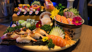 Edo Sushi Lumiar celebra 10 anos com dois dias de festa, sushi e música ao vivo