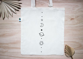 Ecru tasje met planeetjes