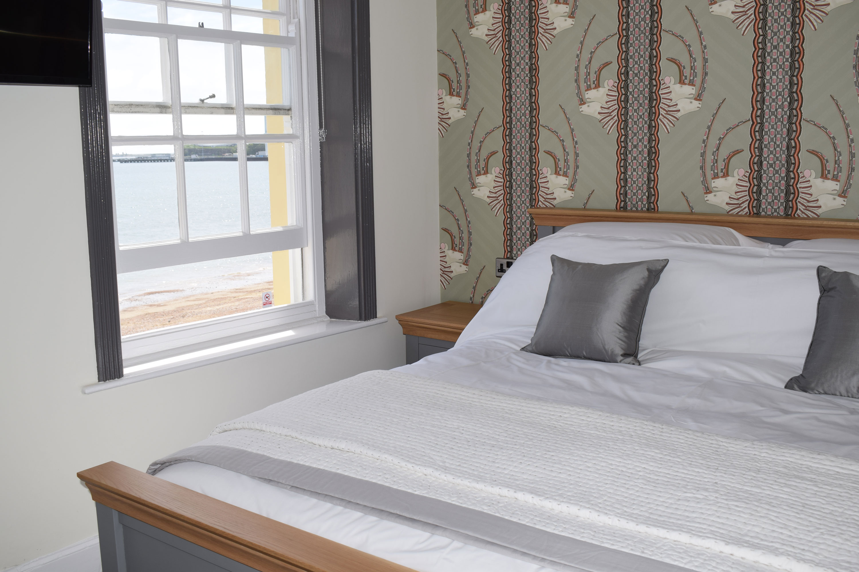 Gallery Bed and Breakfast I Weymouth I The View On The Terrace