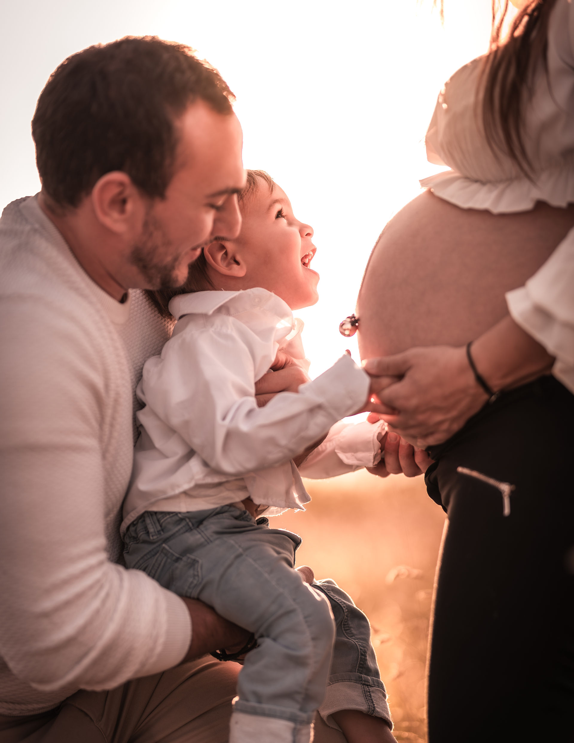 famille pour une séance photo grossesse