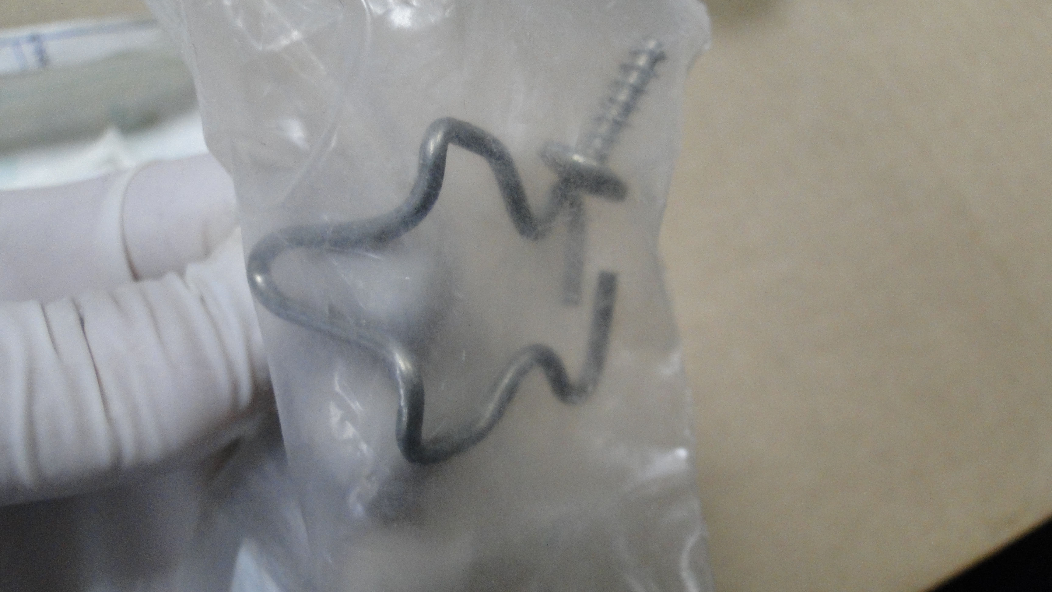 Фиксатор ТЭНа Whirlpool 481229018031