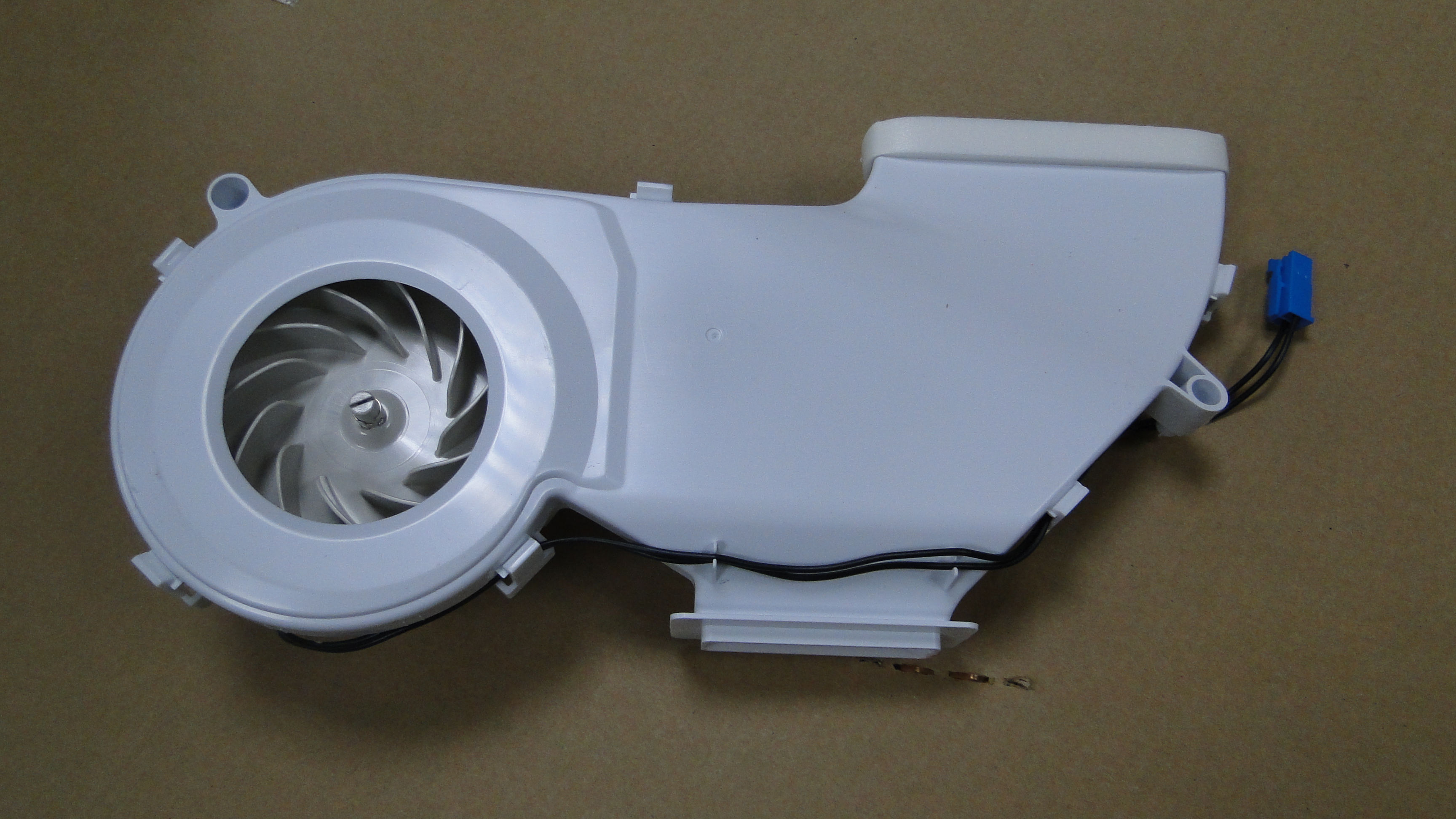 Вентилятор в сборе Bosch 705786