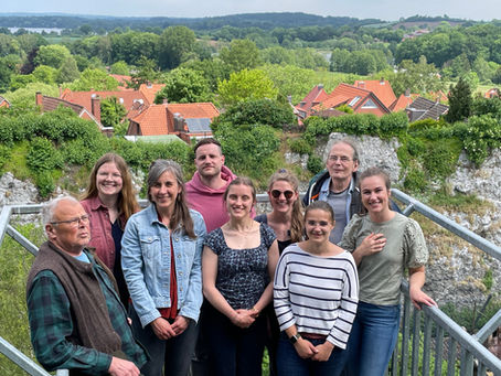 Fledermäuse, Flughund und Höhlenkäfer