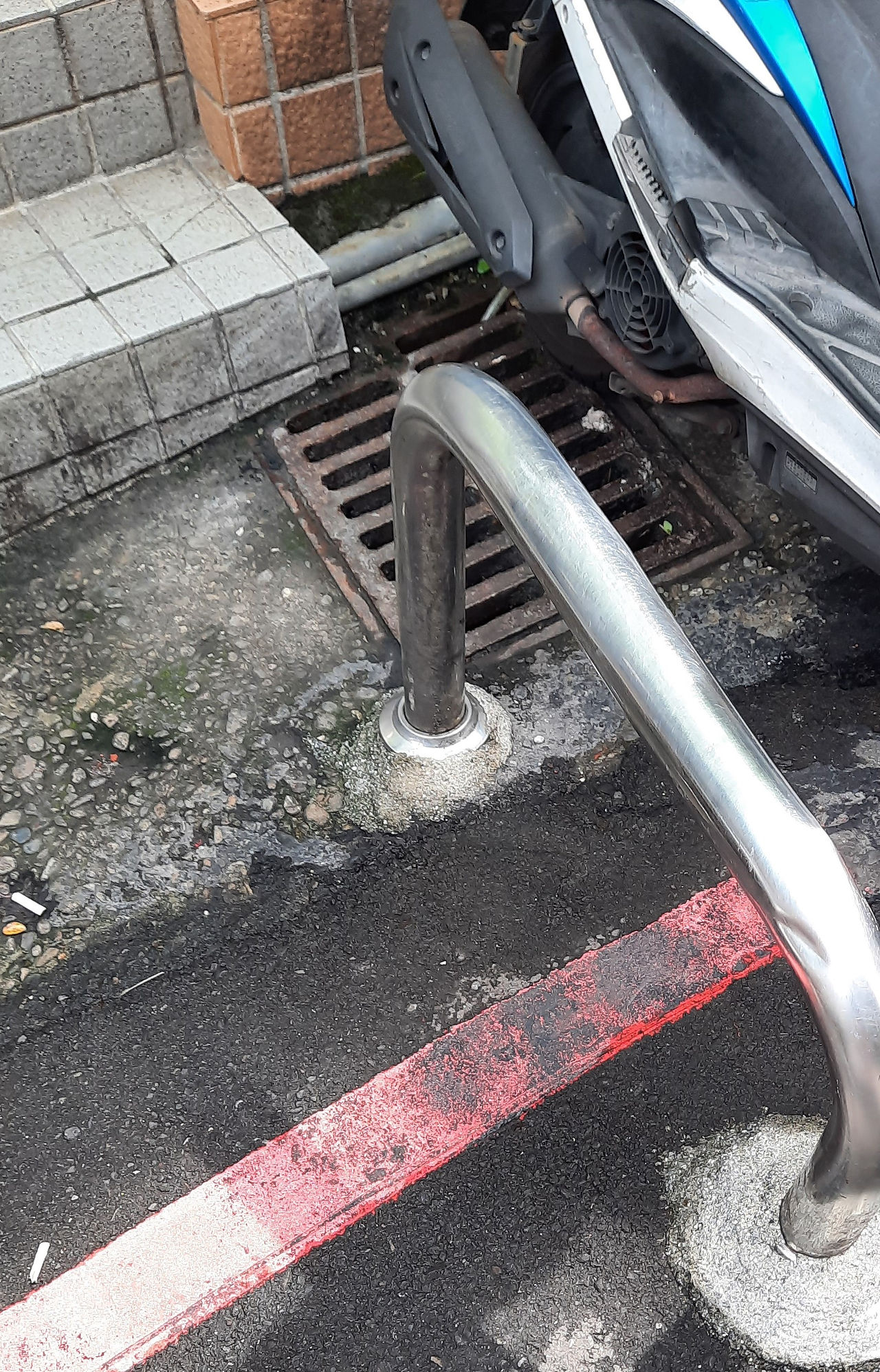 路邊常見的障礙物