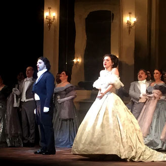 Curso de Italiano prestigia ópera La Traviata no Theatro Municipal de São Paulo!