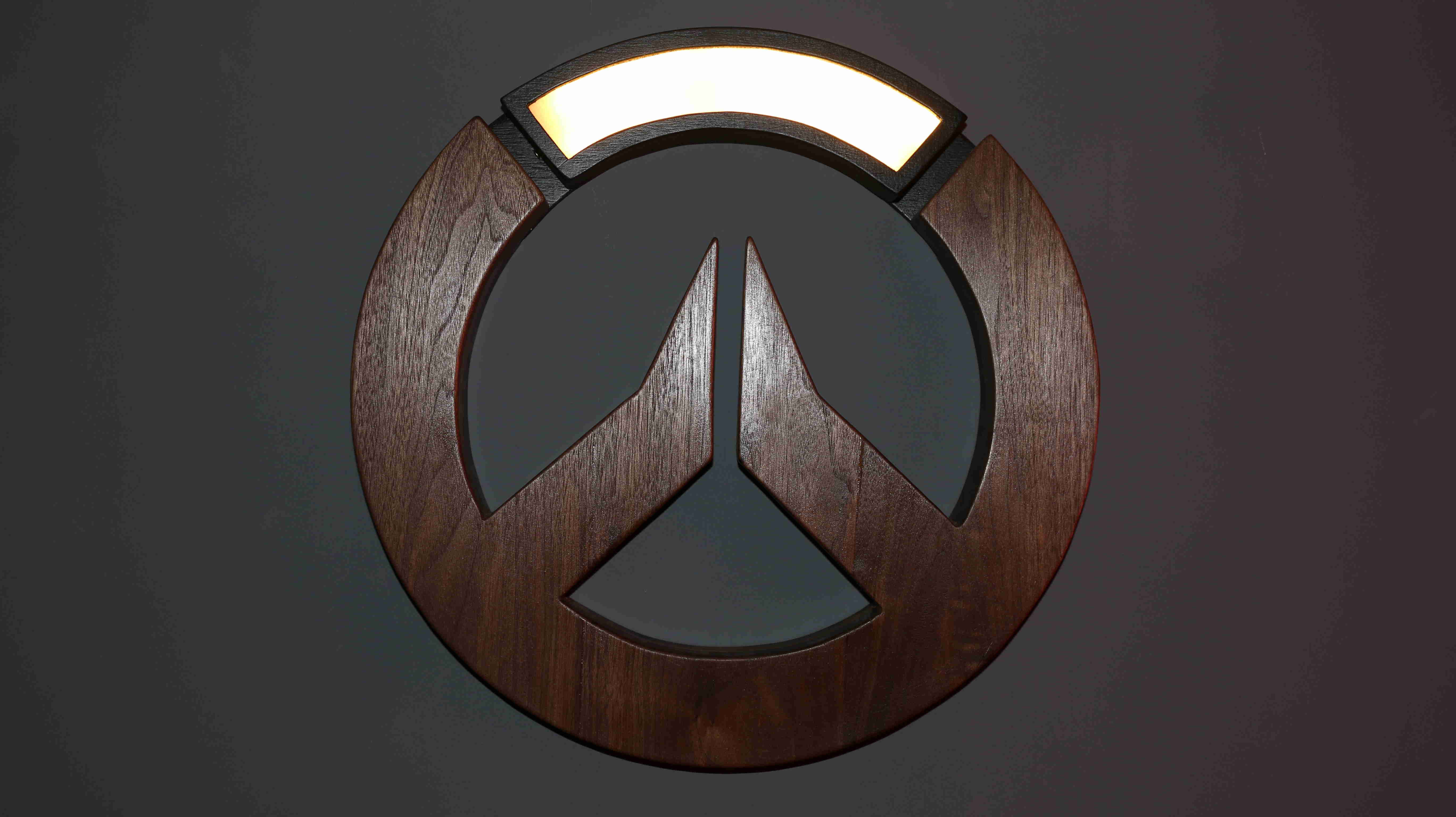 Overwatch Wall Light