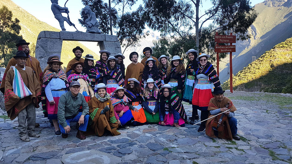 turistas listos para la siembra