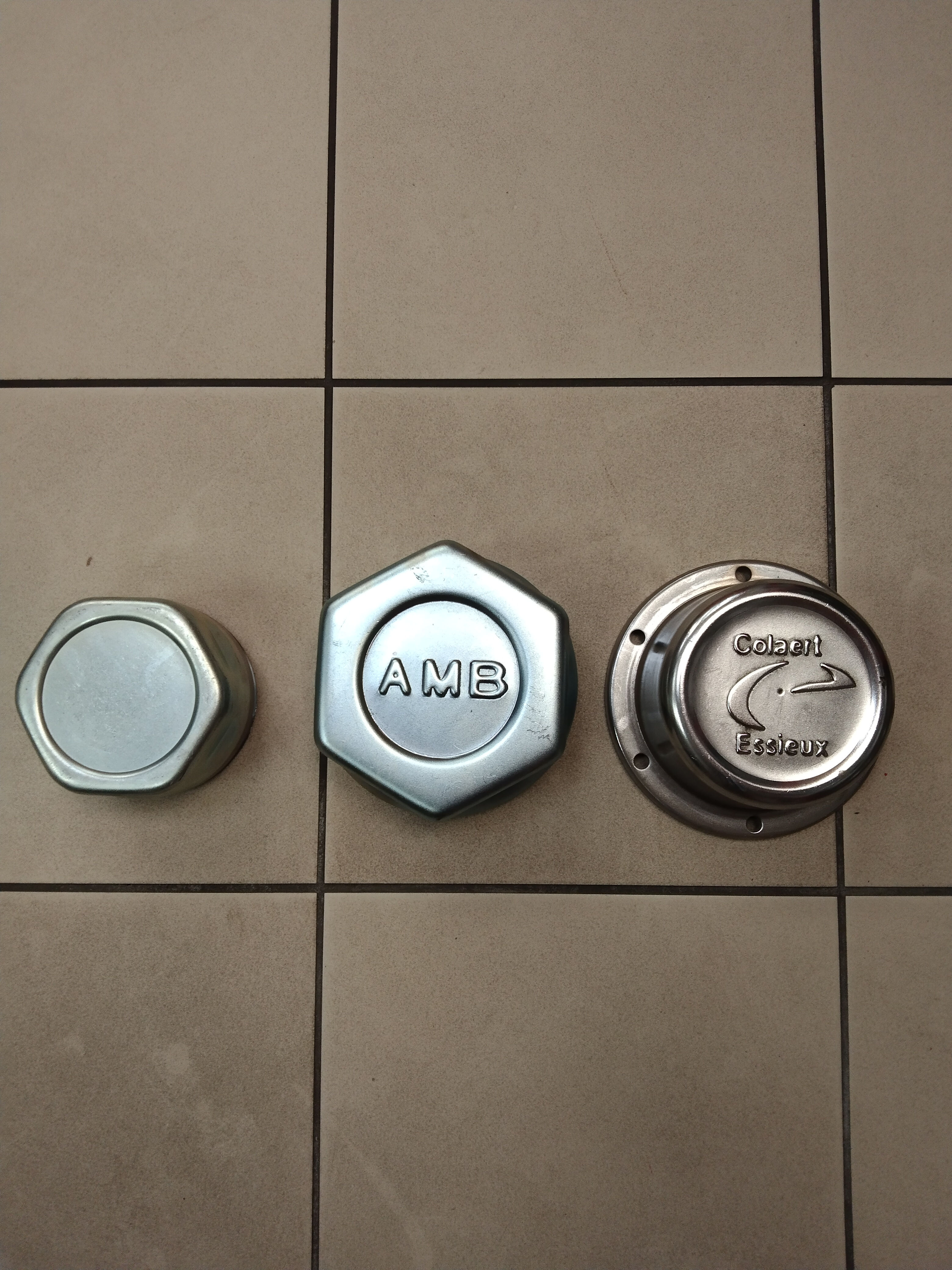 CHAPEAU MOYEU - ESSIEU