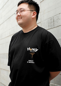 HANCY MOODY OVERSIZED TEE FRONT PHOTO BAN BAN 