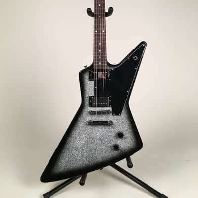 Thumbnail: 2026 Bell & Hern Customs "Shackleton" in Antarctic Sparkle Burst