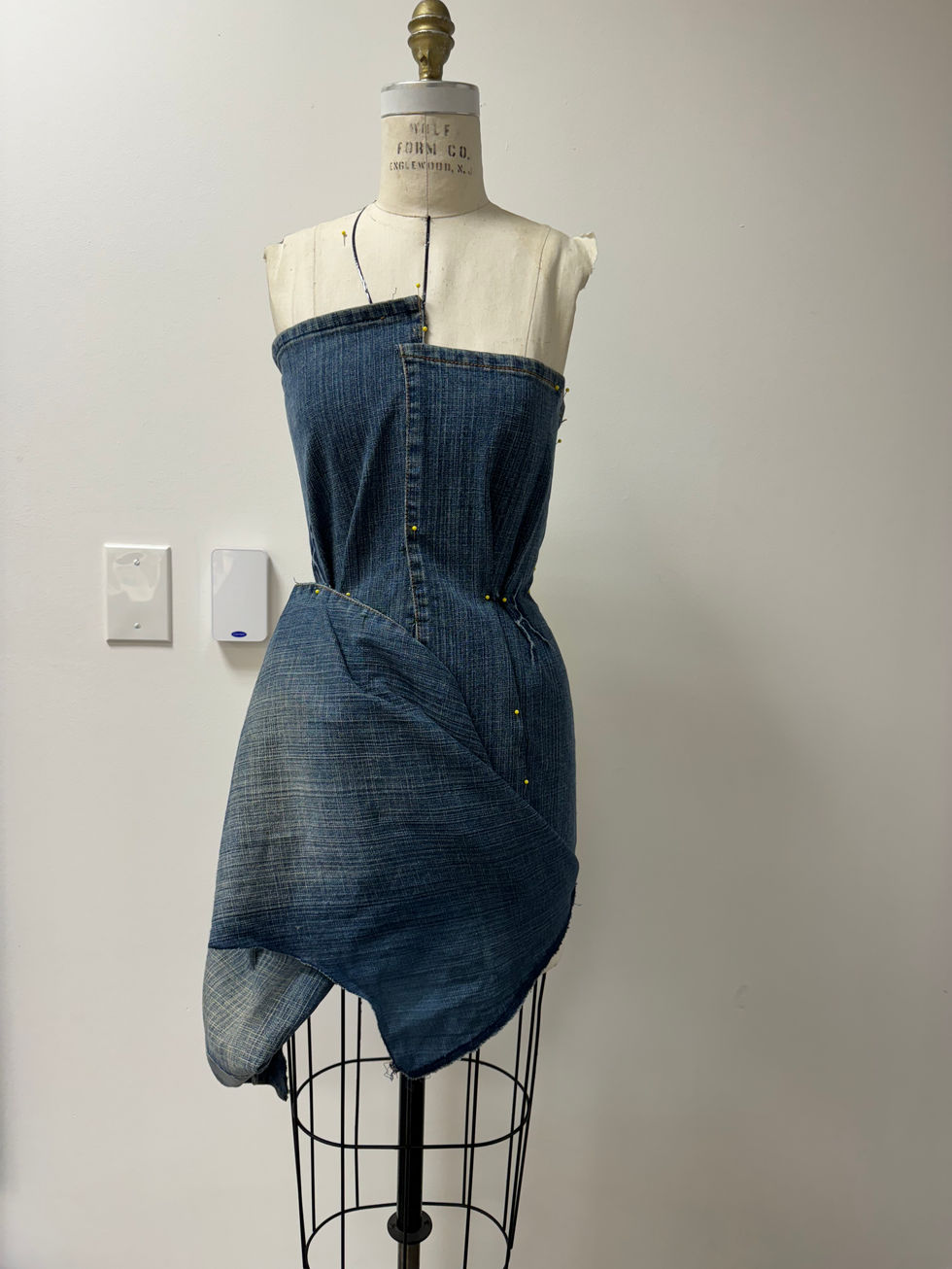 Drape 10/24, Upcycled Denim look, FASH110