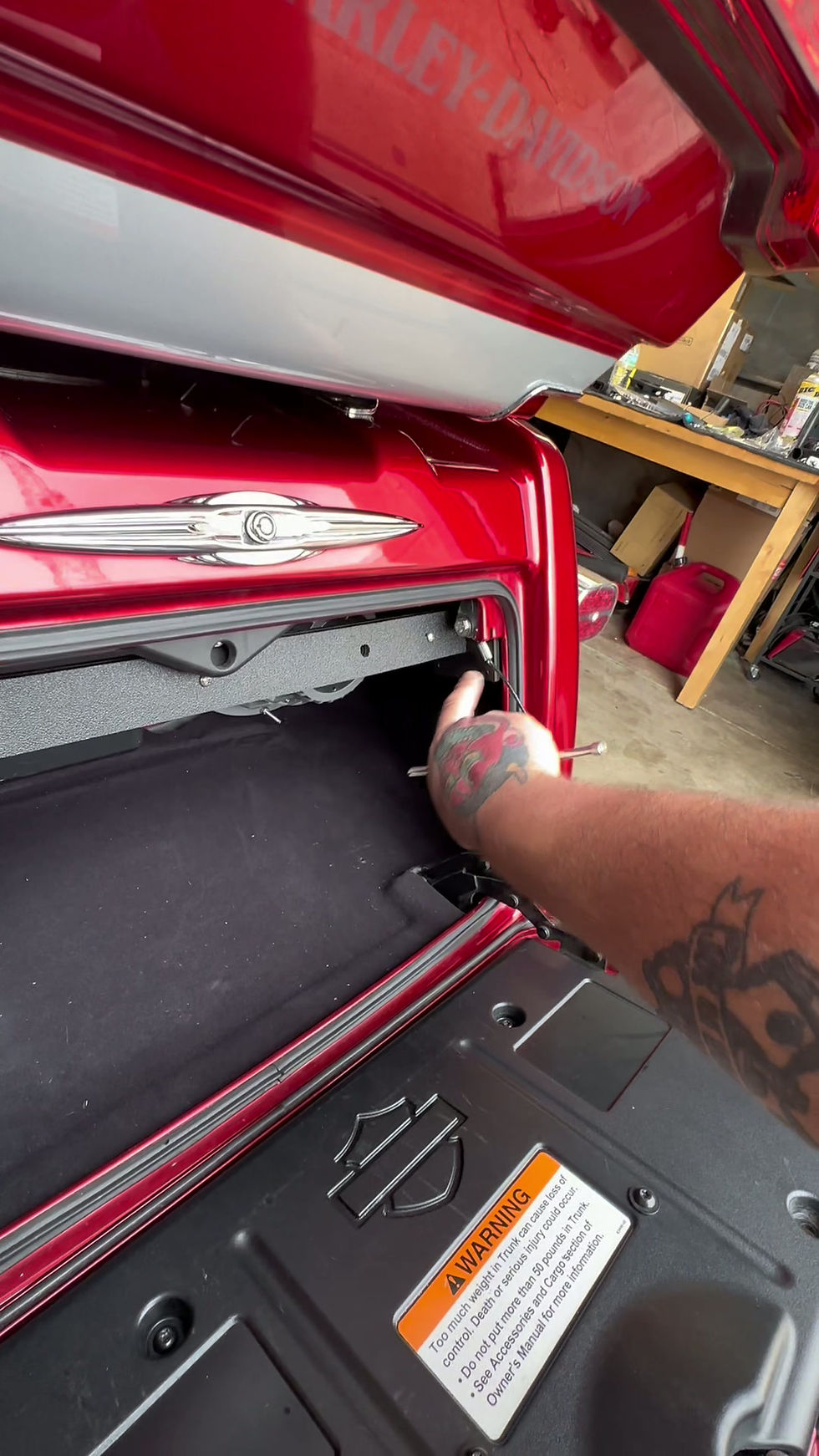 Thumbnail: Tri Glide Trunk door brace - bolt down kit