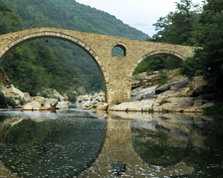 AdobeStock_407546889_edited.png