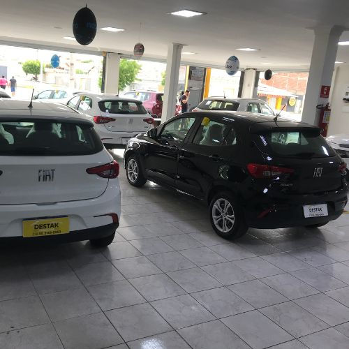 Foto mostrando o estoque dentro da loja