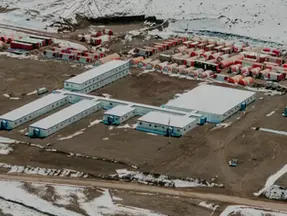 Los Azules analiza abastecerse de energía desde Mendoza y Cornejo avala la alternativa para proyectos mineros del sur sanjuanino