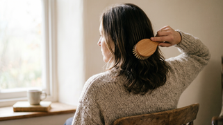 Queda de cabelo no outono — ciclo natural ou alerta?