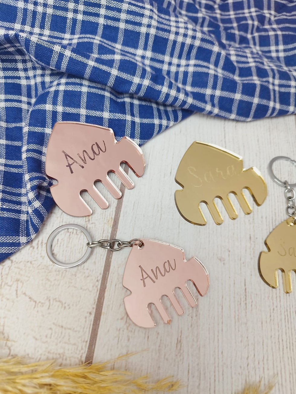 pack de pin o sujeta pañuelos y llavero peineta para falleras falla valencia acrilico espejo