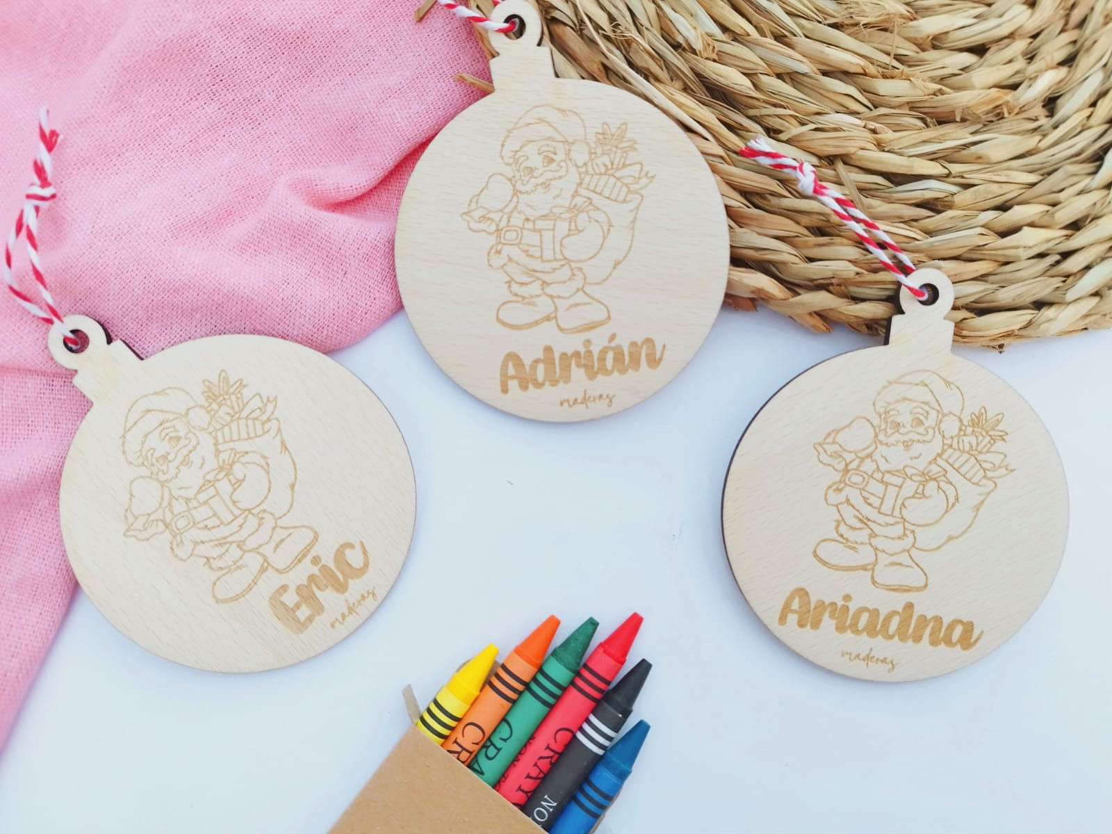 bolita de madera personalizada con dibujo de papa noel para pintar regalo infantil