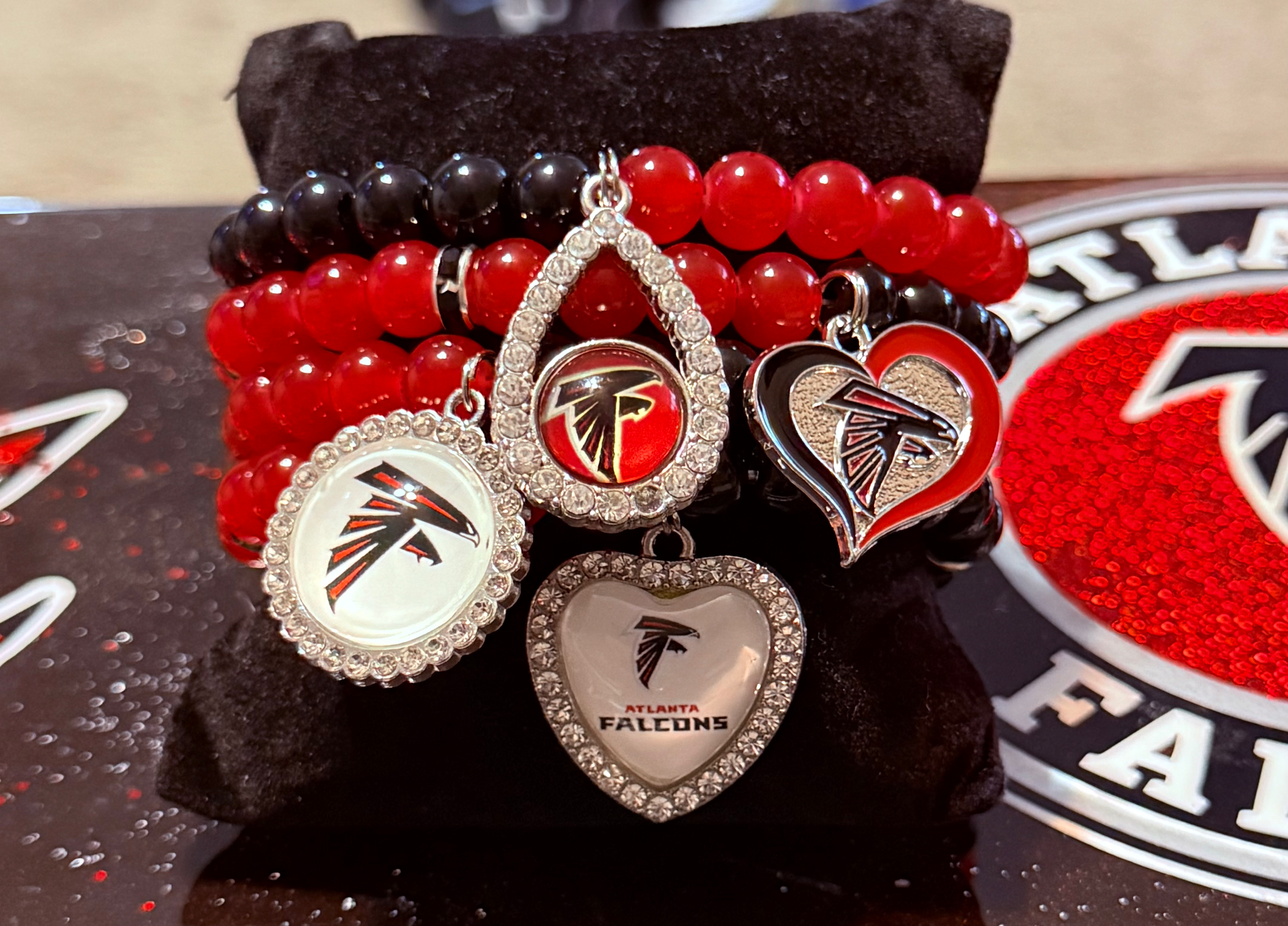 Falcons Beaded Bracelet Set