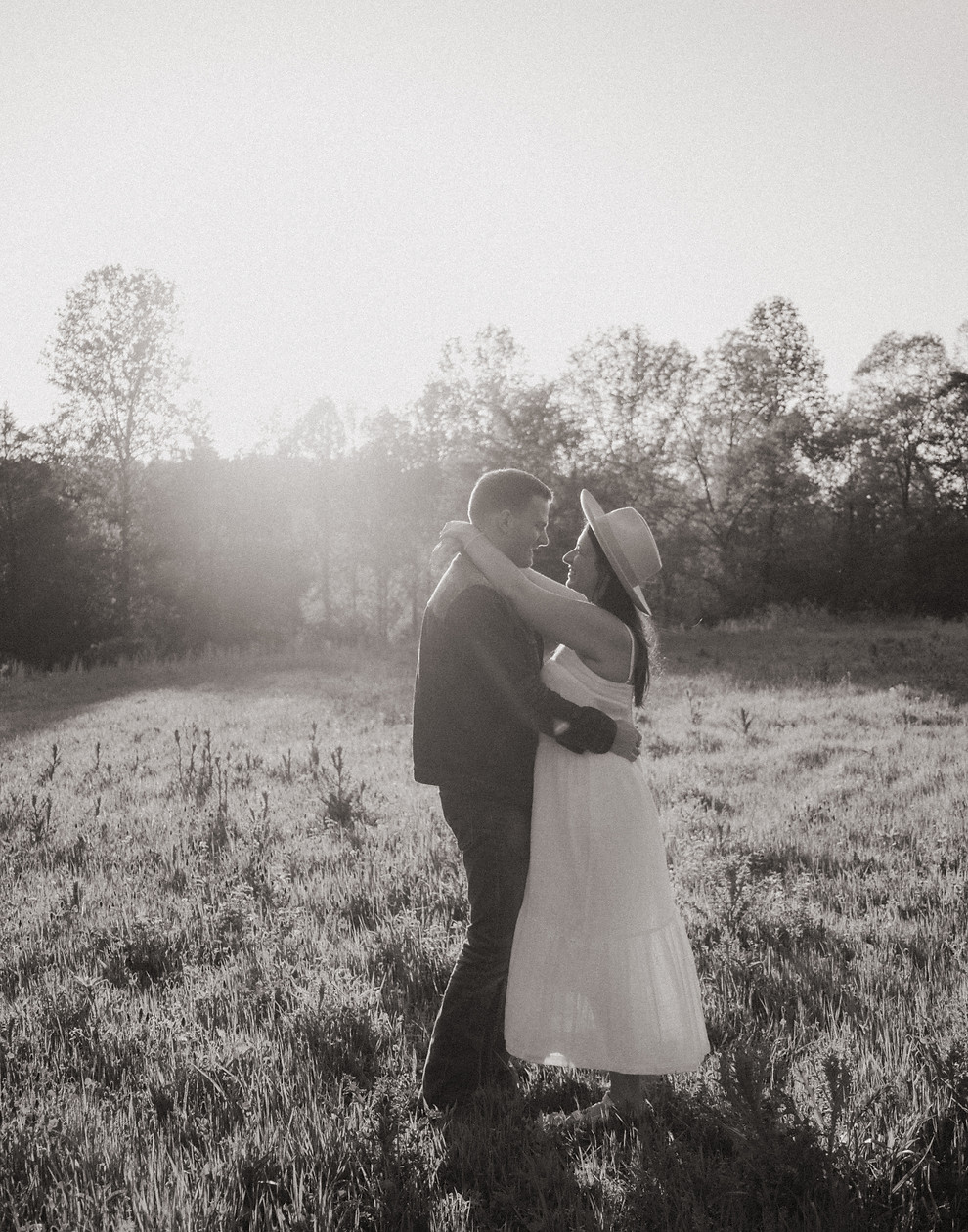 dreamy-engagement-session-fly-tennessee-wedding-photographer-faith-ashlee-photo-107.jpg