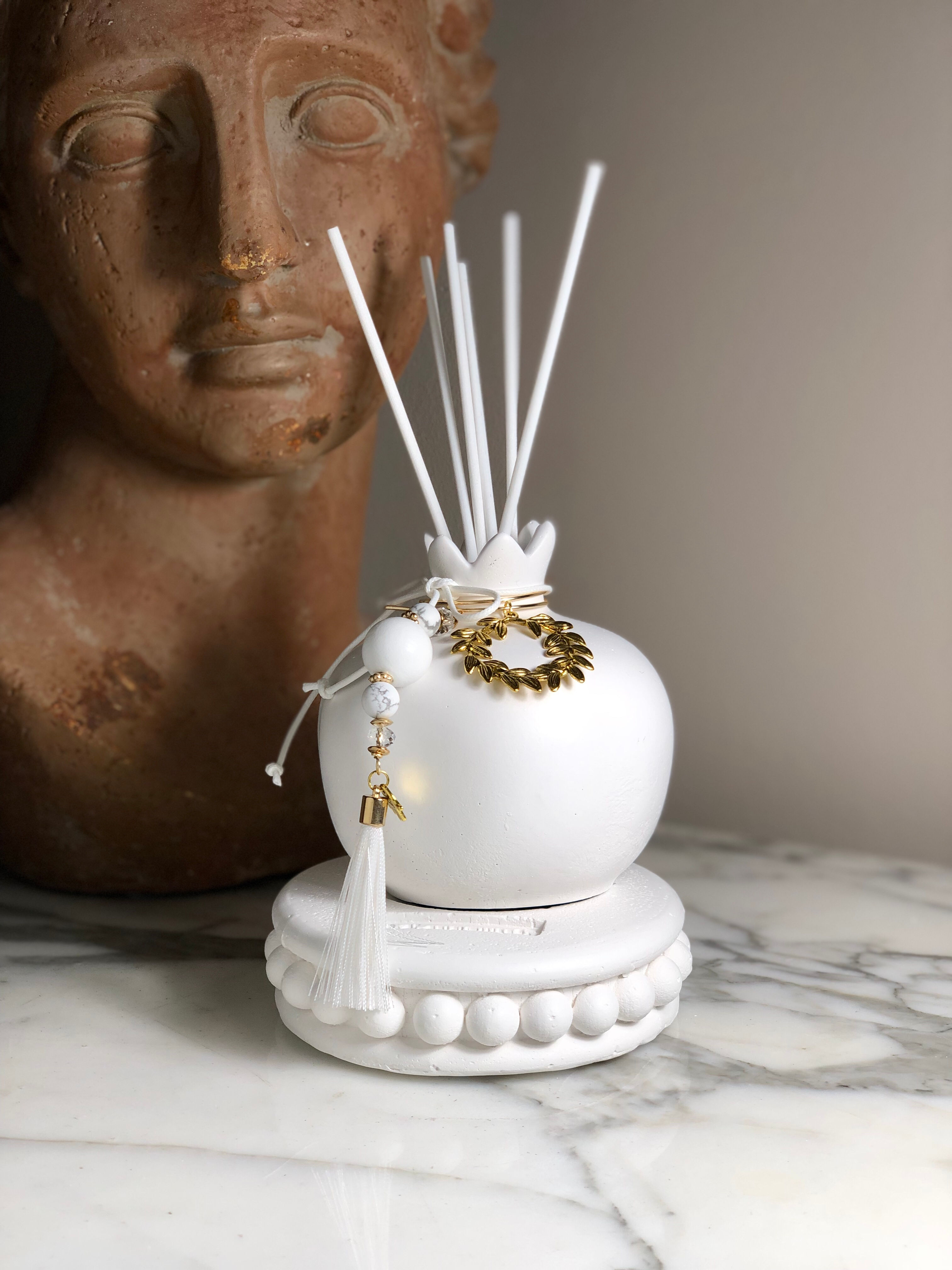 ‘RODI’ Pomegranate Diffuser Home Decor - Olive Wreath Charm, Fragrance Oil