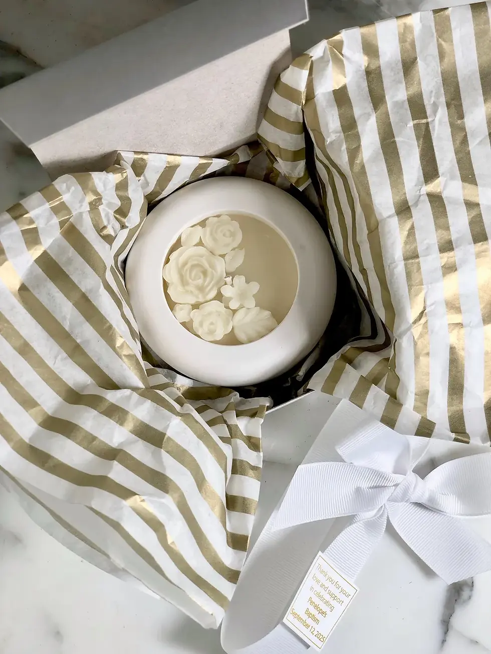 Thumbnail: Party Favor ROSE BOUQUET Candle Guest Gift - 2.4oz Natural Beeswax