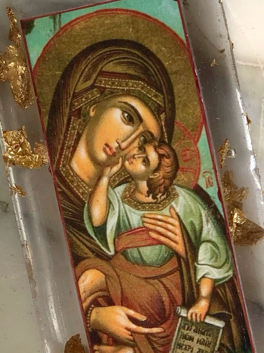 Thumbnail: Bulk Party Favor ICON - Clear Resin Gold Leaf Petite, Gift Box, Jordan Almonds