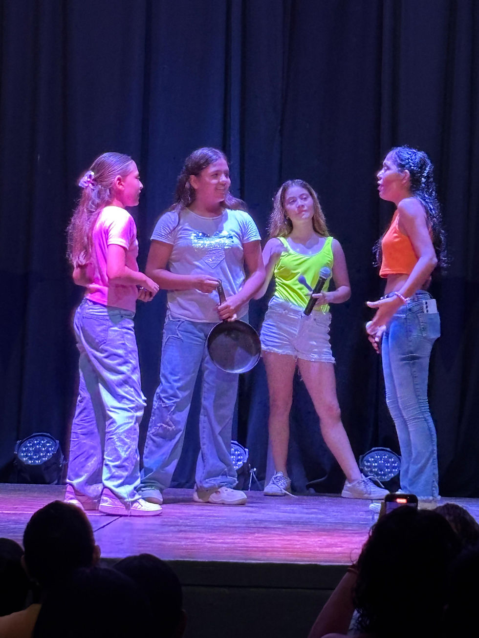 Cierre talleres de danza moderna y teatro, 2025
