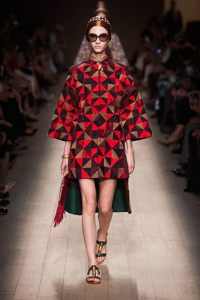 che-sia-benedetta-la-moda-stampe-abbigliamento-geometriche