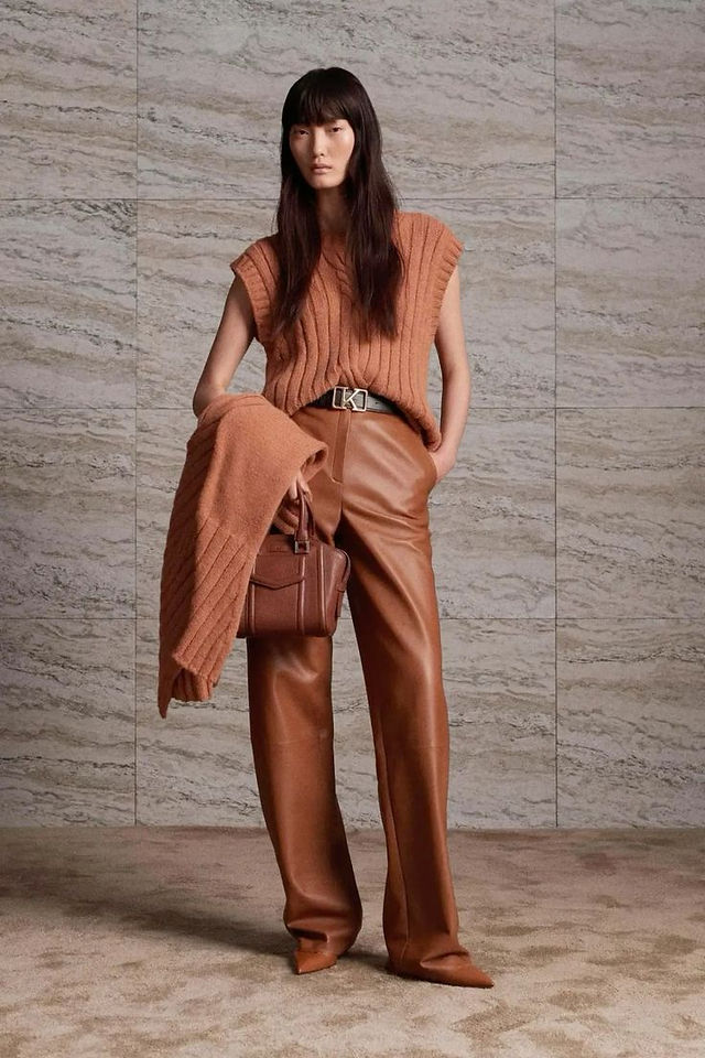 che-sia-benedetta-la-moda-look-monocromatico-ruggine