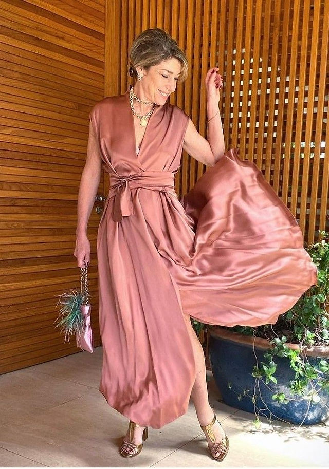 che-sia-benedetta-la-moda-look-cerimonia-over-50