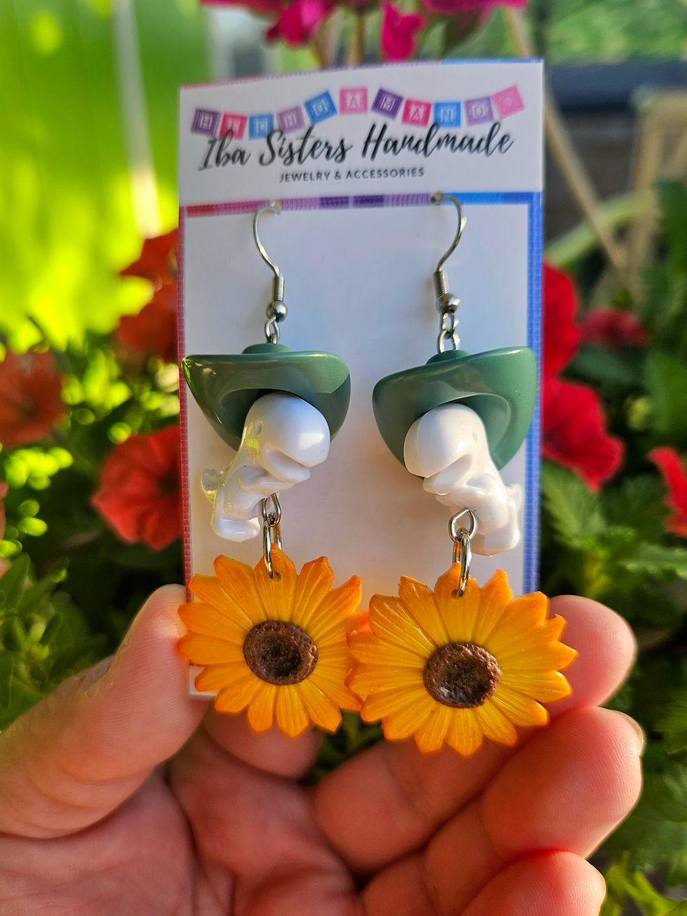 Miniatura: Dinosaur Cowboys with Sunflower Earrings 