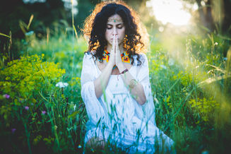 צילומי תדמית
חוויה צילומית
מפגש עם הילד הפנימיה
טרנספורמציה צילומית
אימון רגשי
תקשורת מקרבת