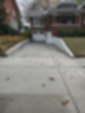 residential_concrete_driveway_with_retaining_wall.jpg