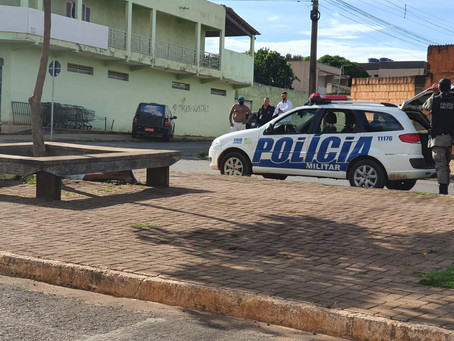 Homem morre em calçada de avenida do Jardim no Ingá