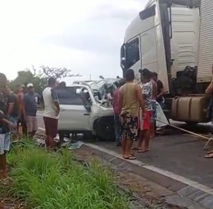 Pai e filho, moradores do Jardim Ingá, morrem em grave acidente na BR-135, em município de Monte Alegre do Piauí