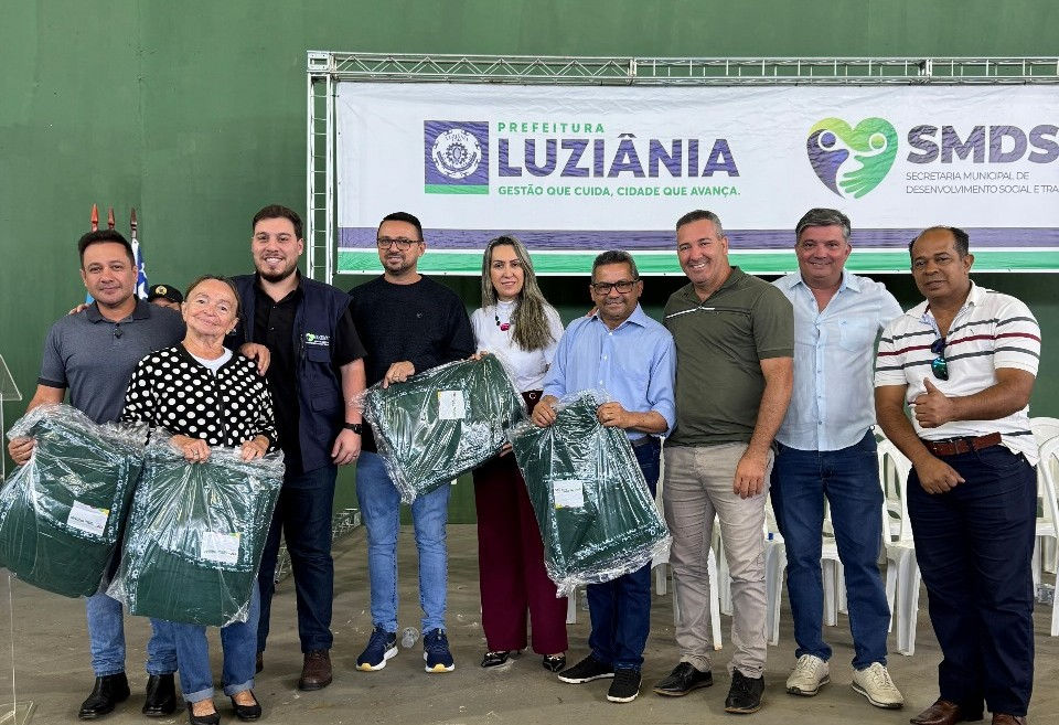 Luziânia realiza entrega de cobertores da OVG no distrito do Jardim Ingá e no Dalva II