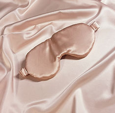 Oyster-Pink-Large-Silk-Eye-Mask-1.JPG