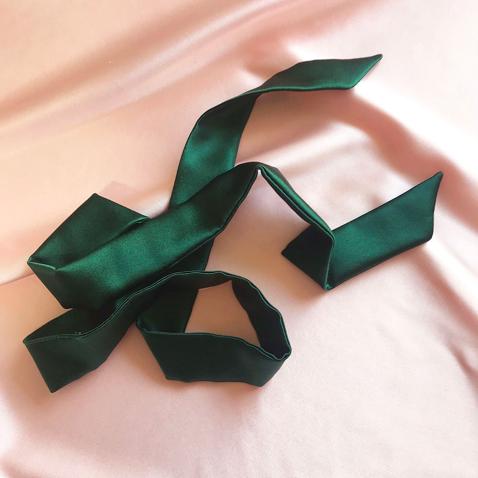 Thumbnail: Emerald Silk Tess Hair Ribbon