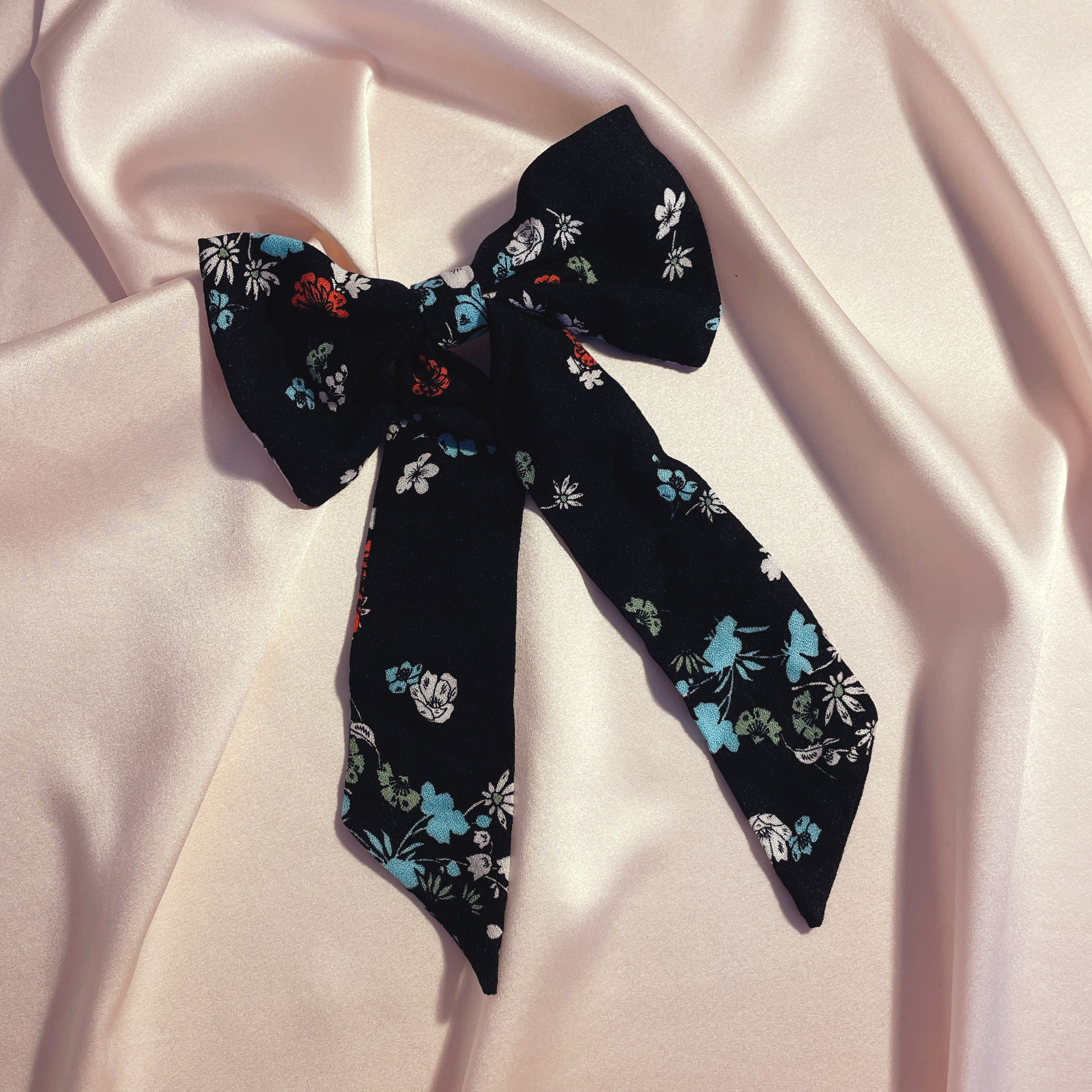 Black Floral Viscose Euphrasie Hair Bow