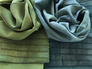 Green without indigo, using logwood and weld
