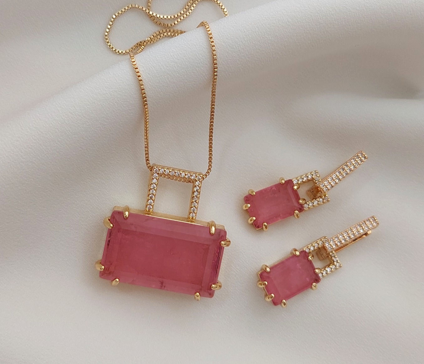 CONJUNTO BAGUETE ROSA