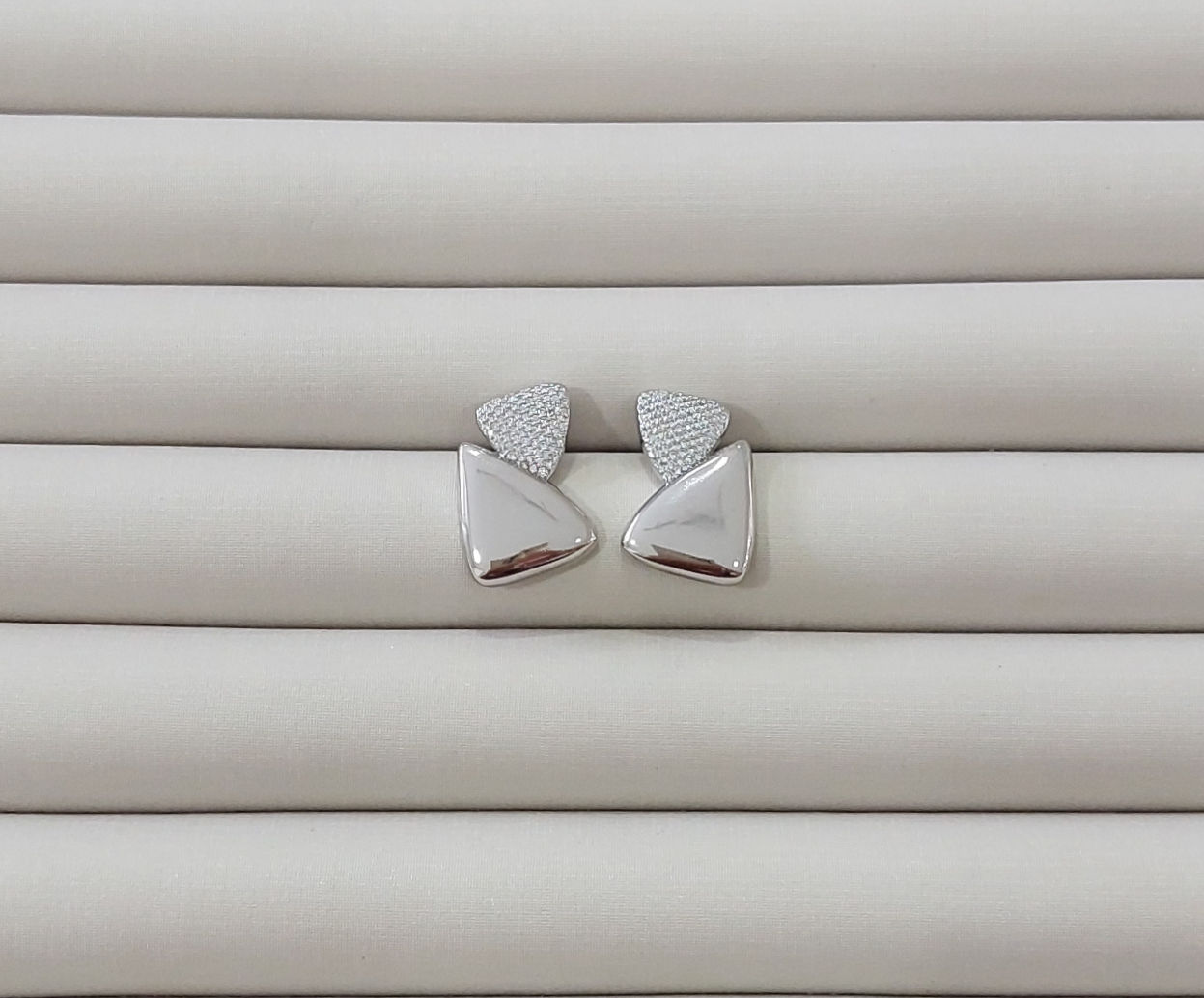 BRINCO TRIÂNGULO DUPLO