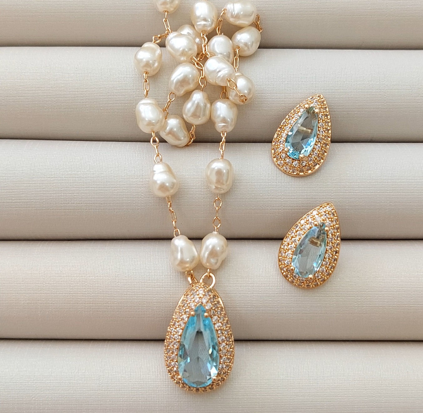 CONJUNTO GOTA AQUA PÉROLA