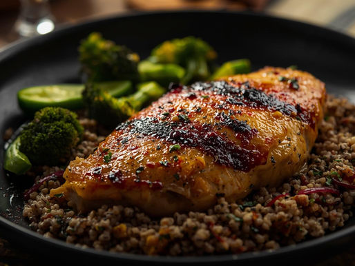 Gebratene Hähnchenbrust mit Quinoa & Brokkoli
