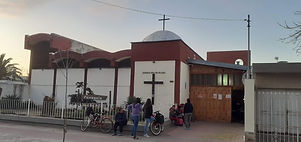 imagen parroquia afuera.jpg