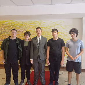 MicrosoftTeams-image (19)_edited.jpg