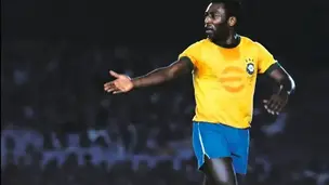 Imagem promocional de Pelé como lenda no jogo eFootball, em celebração aos 30 anos da franquia.