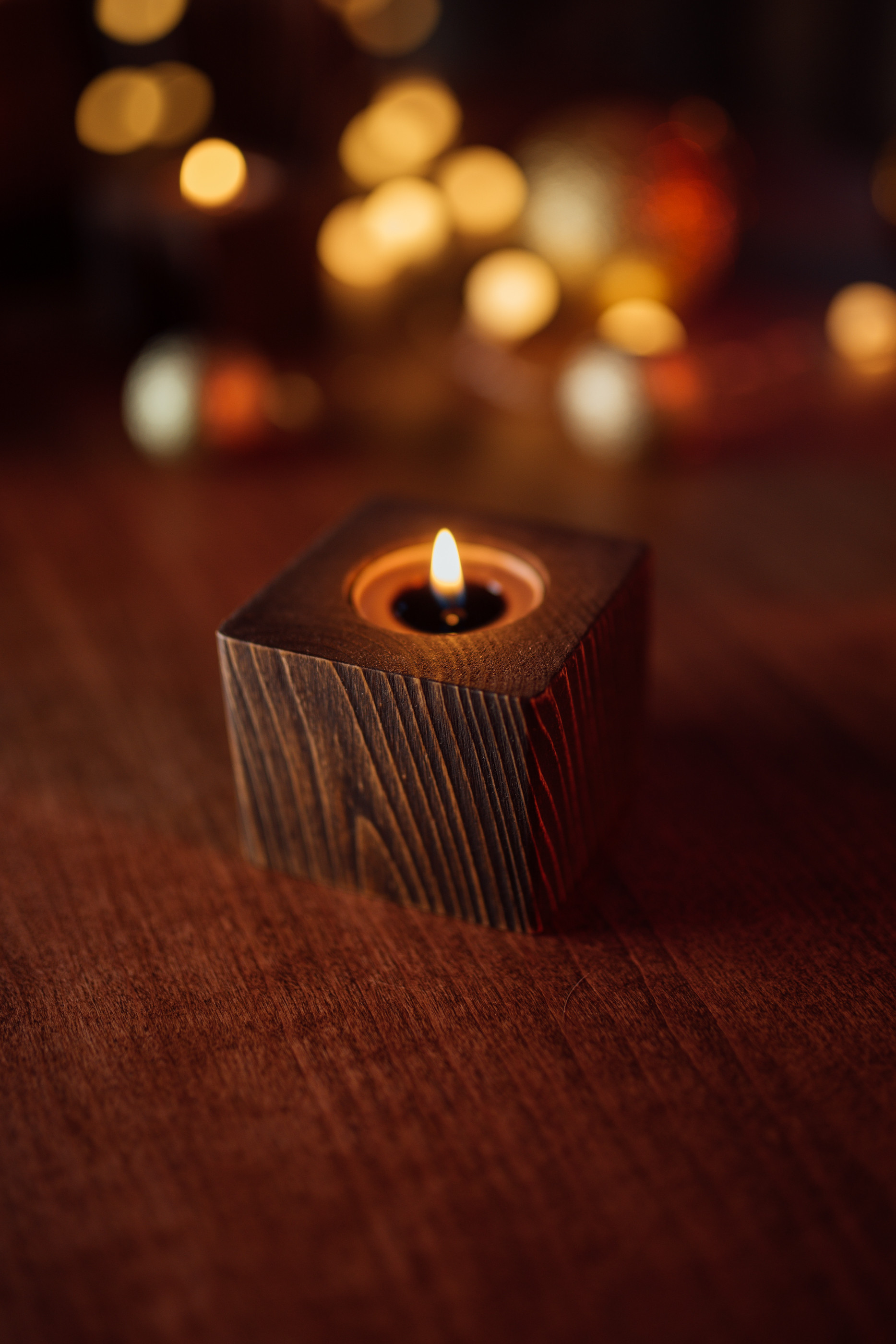 Puidust küünlaalus väike