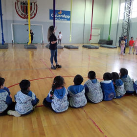 Muestra de la Escuela de Acrobacias